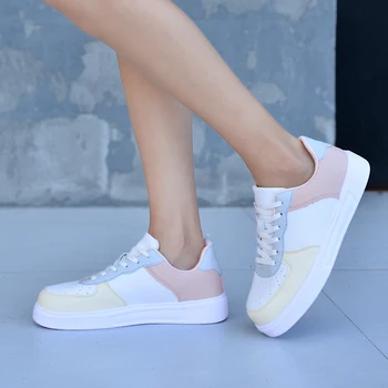 Женская повседневная обувь из искусственной кожи, Новая весенняя женская обувь, Модные белые кроссовки с вышивкой, Дышащие женские кроссовки на шнуровке с цветами
